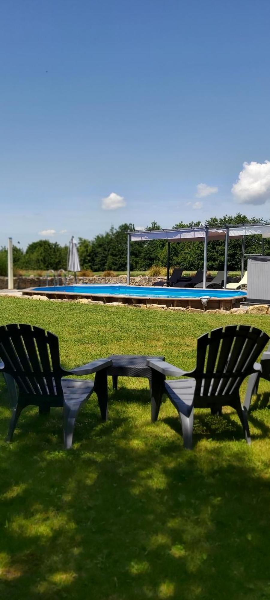 Beautiful 2 Bed Cottage With Swimming Pool Pagéas Zimmer foto
