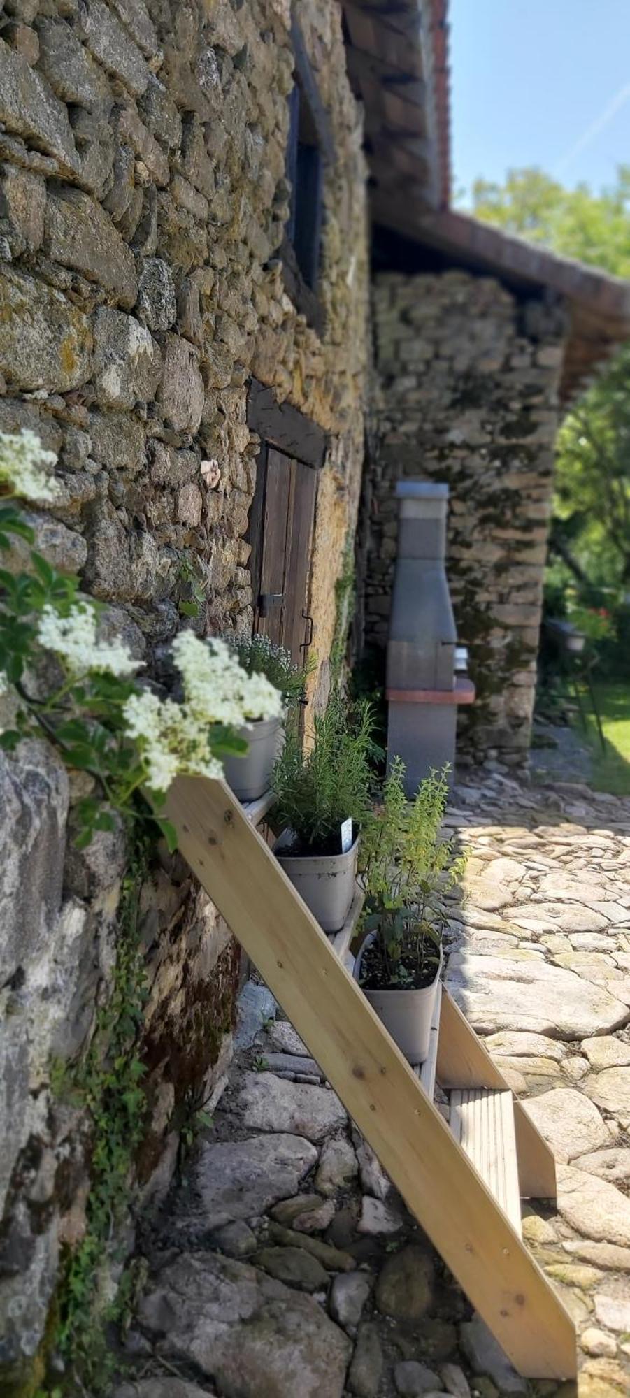 Beautiful 2 Bed Cottage With Swimming Pool Pagéas Zimmer foto